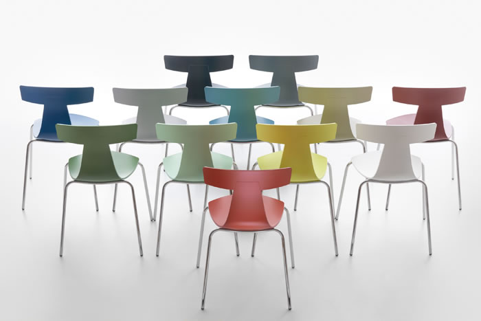 Alle 12 Farben des Remo Plastic Chairs